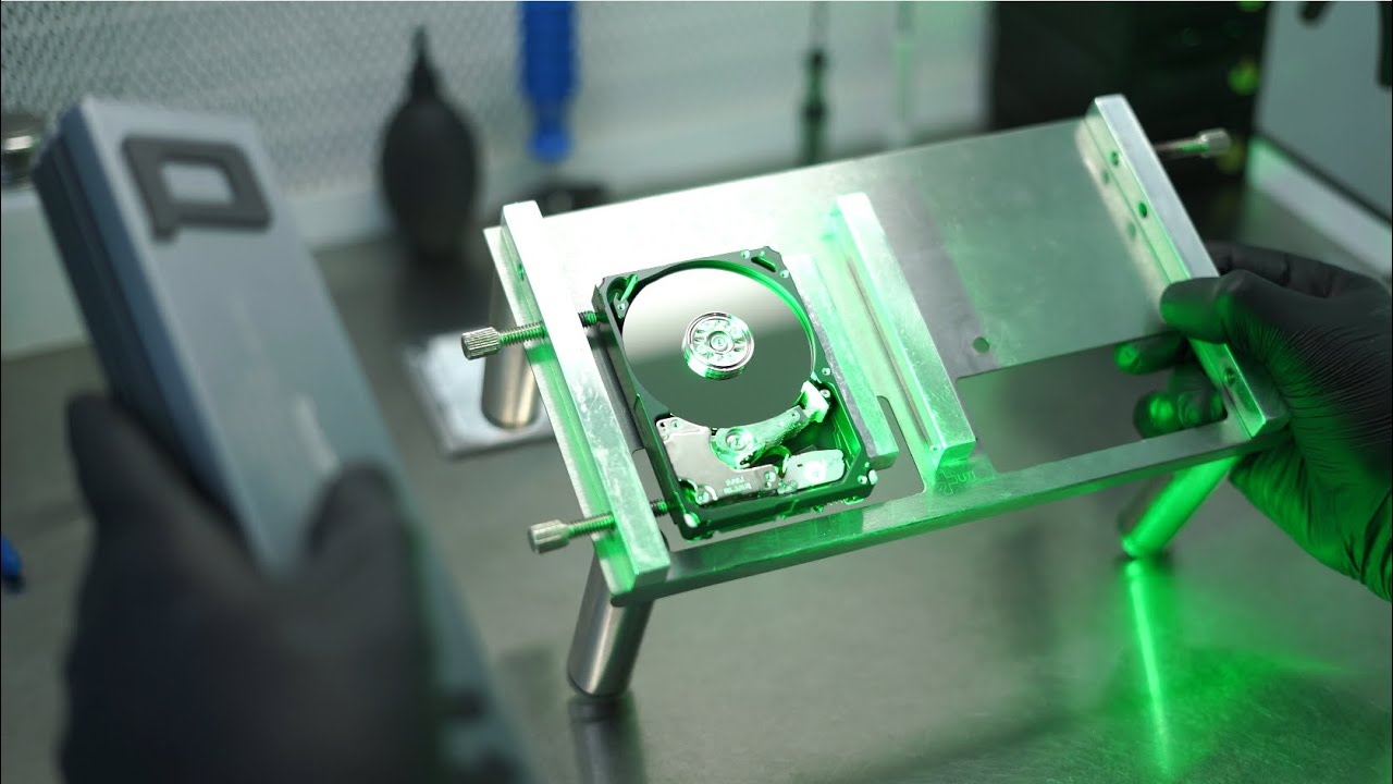 Vídeo: UTI dos Dados — o laboratório de recuperação mais completo do Brasil