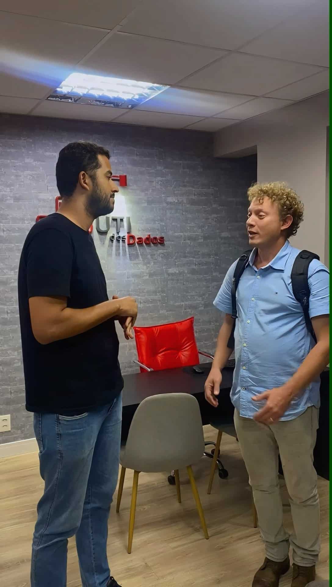 Depoimento em vídeo de cliente da UTI dos Dados